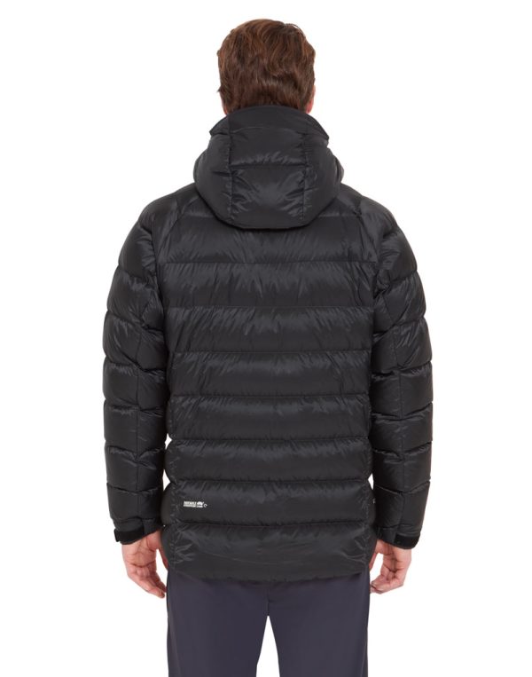 Rab Glaceon Pro Jacket je nová, lehká, univerzální péřovka od Rabu kombinující osvědčený materiál Pertex a špičkové prachové peří o plnivosti 700FP.